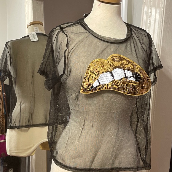 Short sleeve black net shirt with Gold Sequin Lips - Picture 1 of 1